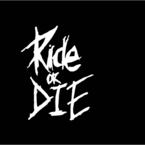 PTP 22 inches length 29 inches. Ride or die T-shirt black - Picture 3 of 6